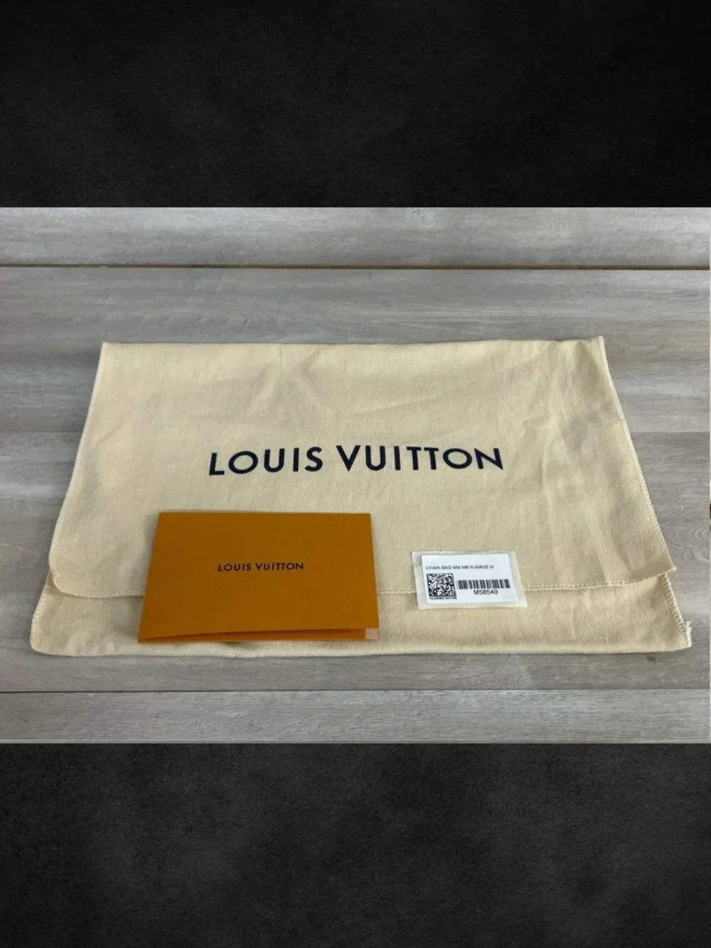 Louis Vuitton New Wave Chain Bag MM M58549 (PO1021292)